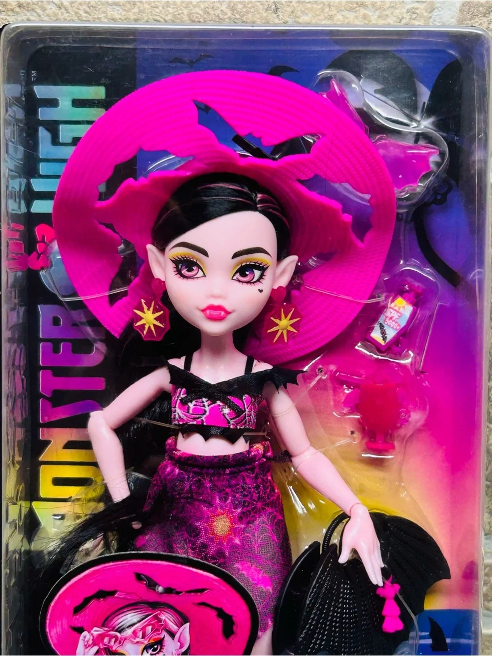 Monster High Draculaura Scare-adise Island